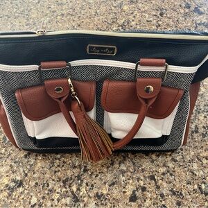 Itzy Ritzy Diaper bag Triple Threat.